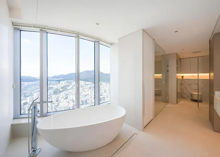 Station The Bay Aparthotel Busan